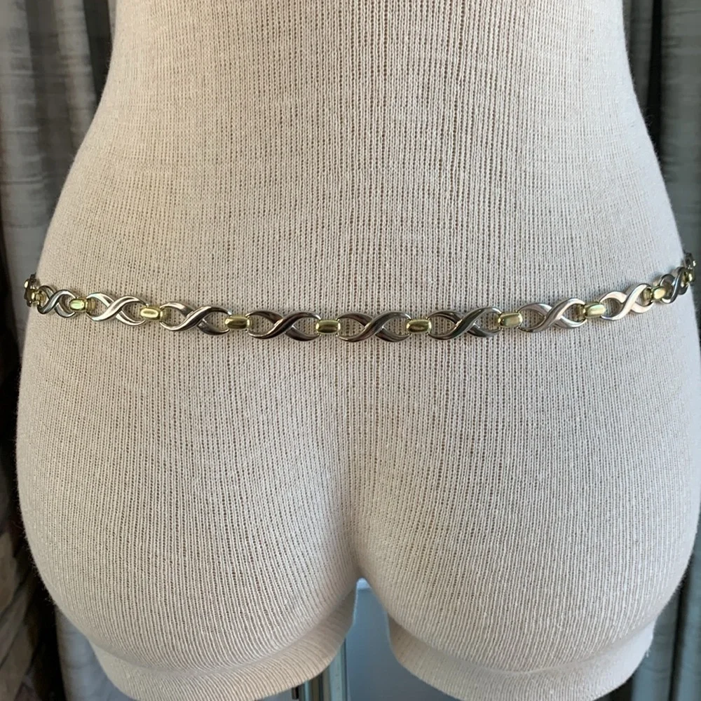 Gold and silver metal link belt